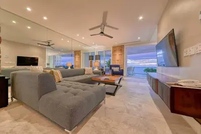 Image de Brand New Oceanfront 3br Condo - Resort Amenities!