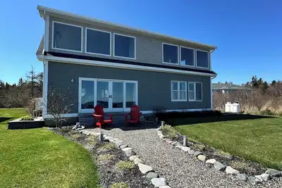 Image de Experience Maine's Coastal Splendor, Updated Oceanfront Cottage with Views