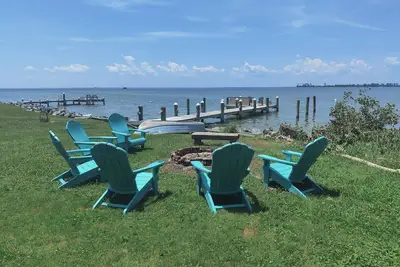 Image de Waterfront Historic \"Old Bank\" on Hoopers Island