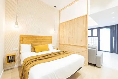 Image de The Port Beach Valencia Room Iii by Florit Flats