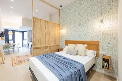 Image de The Port Beach Valencia Room Ix by Florit Flats