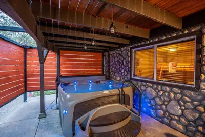 Image de Hot Tub & Pet Friendly Bass Lake 3/2 Slps 9