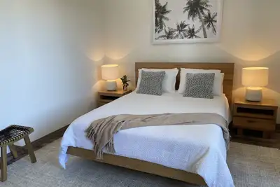 Image de Winter Deal 3 Nights Pay For 2 - Luxe stay with beach, cafes, gyms, bars and pub