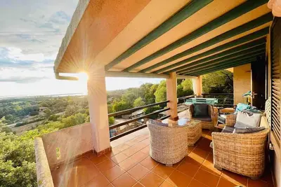 Image de Vacation apartment with panoramic sea view, terrace and garden