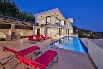 Image de Villa with Private Pool