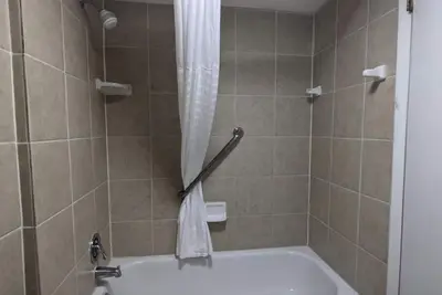Image de Charming 1 bedroom w/pool 5 minutes from Airport!
