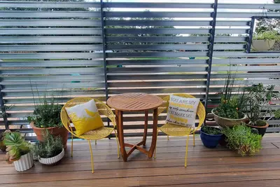 Image de Bright Artsy modern 2bdrm/2ba sleeps 6 - Lake nearby & pet-friendly!