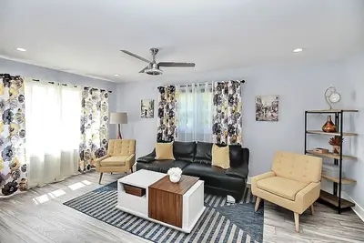 Image de Casa Ella – Near Kings Mountain Park – Sleeps 6