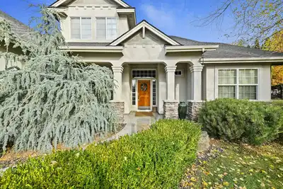 Image de Executive residence in Eagle, Idaho! Perfect for family gatherings!