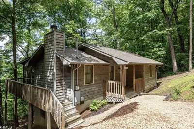 Image de Cozy Cabin on Christy Lane in Townsend, Tn!
