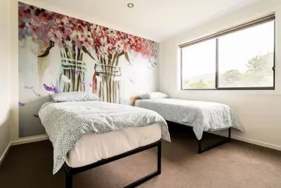 Image de 7brm+3bath+11beds-close to Knox central apartment hotel -New for big groups