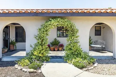 Image de Hacienda Buena Vida and Casita in Central Coast Wine Country