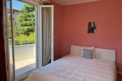 Image de Individual house with free parking\/Netflix next to Epfl Lausanne