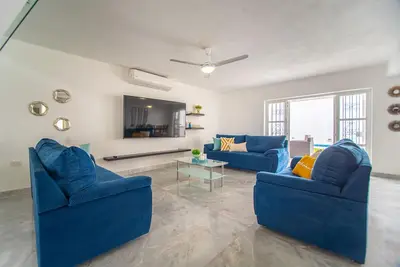 Image de Spacious House with Private Pool