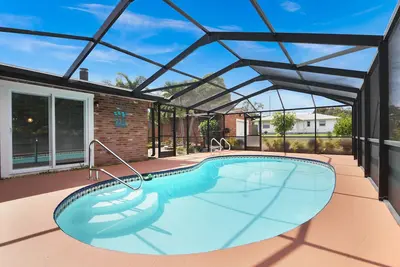 Clearwater Private Pool + Corner Lot + Game Room + Beaches