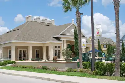 Cheerful 3 Bedroom Villa calling your name!