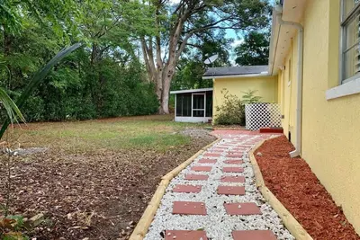 Image de Cozy 2br Getaway • Work-Ready & Pets Ok