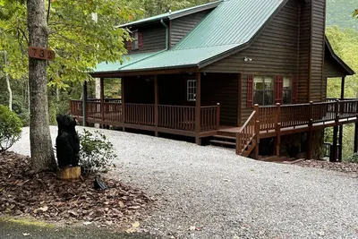 Image de Little Bear Cove in the Enchanted Valley of Young Harris Ga