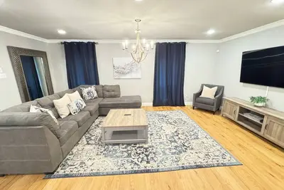 Image de Upscale & Cozy Home! By Six Flags and At&T Stadium