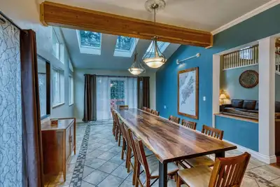 Image de Reunion House Principal Dwelling Unit with Hot tub