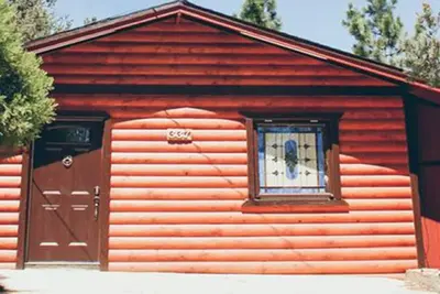 Image de Fun Family Getaway near Big Bear Lake with Forest Trails and Game Room