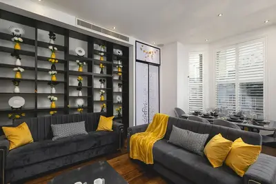 Image de დLUXURY & Spacious Duplex in the Heart of Chelseaდ