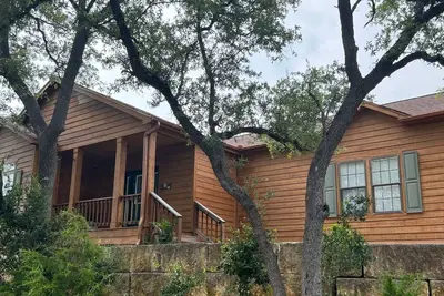Image de The Den - Family friendly, Close to Fiesta Texas