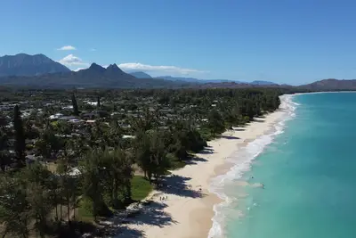 Image de May deals! Relax at Waimanalo Beach Cottages and explore the beauty of Hawaii!