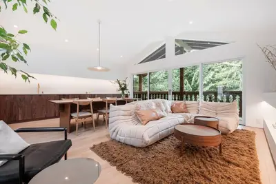 Image de Elegant Chalet | Walk to Blackcomb Gondola | Sauna and Cold plunge
