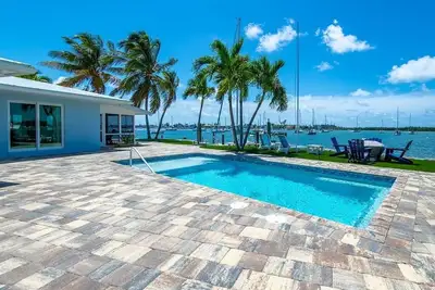Image de P30 - Charming 2 bed, 2 bath home with stunning Boot Key Harbor views