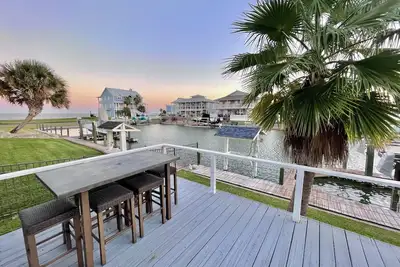 Image de Canal Home With Views of the Bay- Dock, kayaks, Estes Flats, Rockport