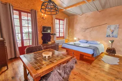 Image de Two chalets on the edge of the woods for 6 people