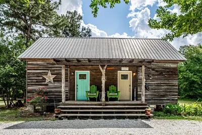Historic cottage at 1895 Ashley Jewell estate 🍑42 acres and Ogeechee riverfront