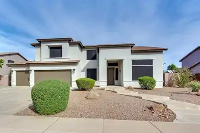 Image de Spacious 5 Br, 3. 5 Ba, 4000+sf, WiFi, Pool, Hot Tub