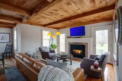 Image de Charming Skaneateles Getaway