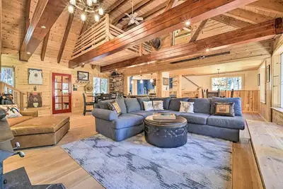 Image de Waterfront Echo Lake Cabin w\/ Deck, Mtn Views