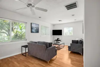 Image de 166 Coastal Old Se 2 Bedrooms 2. 5 Bathrooms