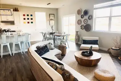 Image de Premier Host - Serene Coastal Retreat: Charming Bethany Beach Home!
