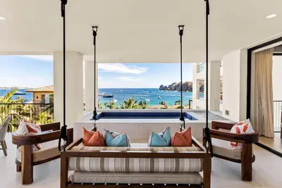 Image de Enjoy 15% Off -Luxury Oceanview Residence in Cabo, 5-star Service, Plunge Pool