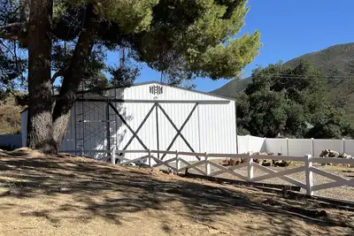 Image de Family Friendly Farmhouse!