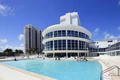 Image de New Point Miami Beach Apartments