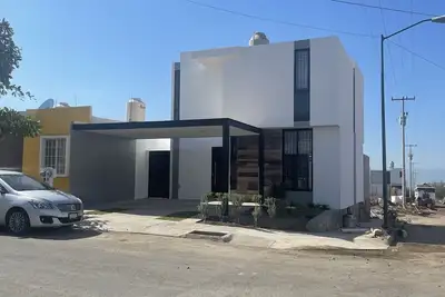 Image de Beautiful 3 bedroom home