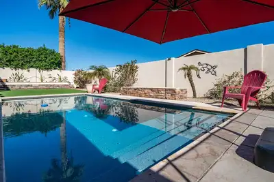 Image de South Mountain Retreat - Free Heated Pool, Tesla outlet, Rv Parking