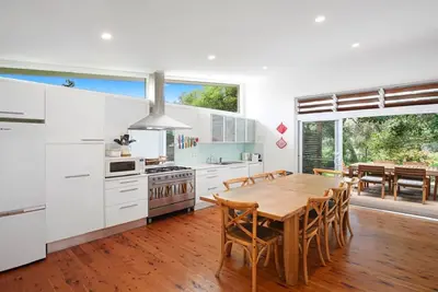 Image de Breezeway | Easy walk to beach | Accom Holidays