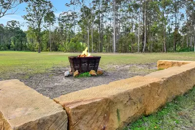 Image de Kitchener Country Estate with Pool Hot Tub on private acres that sleeps up to 18