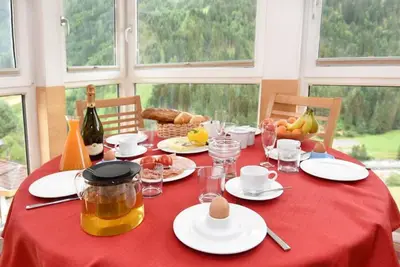 Image de Ferienwohnen Mattle - Apartment for 2 - 3 persons (1 bedroom) with balcony