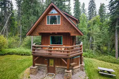 Image de Whitefish Mt Luxury Cabin - Peaceful Forest Retreat Minutes from Downtown