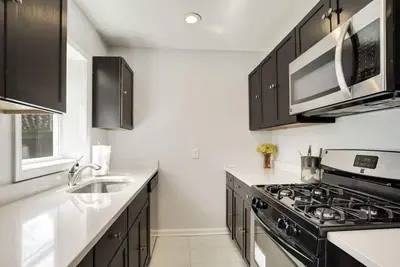 Image de Super Dope Crib in the Heart of Arlington, Va!