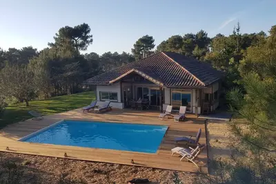 Image de Charmante villa 'Pin Bleu' avec piscine près de la mer