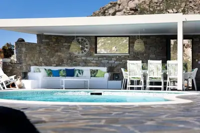 Image de 4 bed, 4 bath Villa sea views private pool and jacuzzi- sleeps 11
